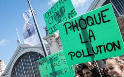 A Tours, 3000 personnes avaient marché pour le climat le 16 mars 2019 (@ Info-Tours.fr))